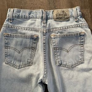 Women’s Levi’s Silver Tab Jeans. Size 3/4. Waist 27